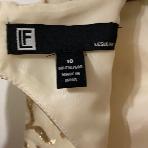 Gold dress - Picture 3 of 7